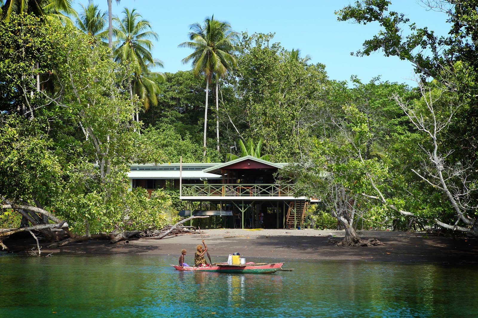 Baia Lodge Package